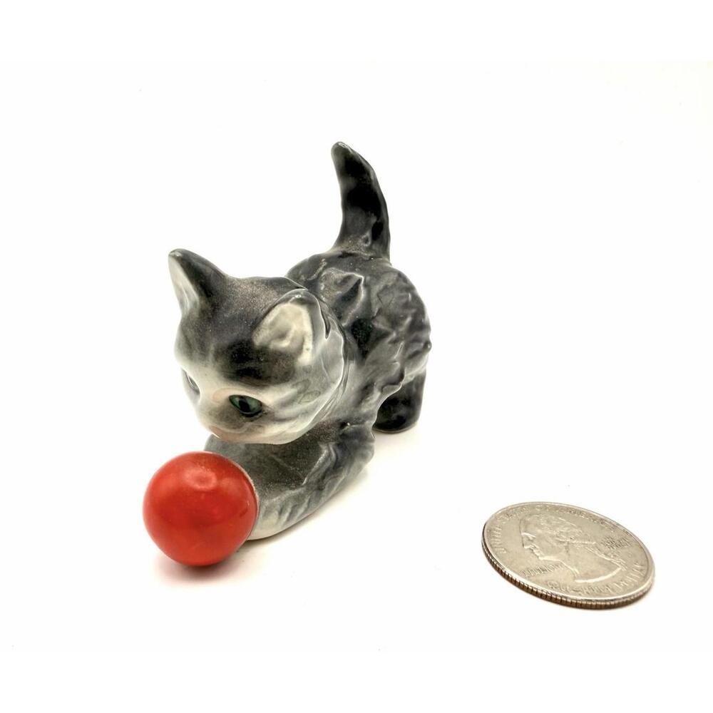 VINTAGE GOEBEL CAT FIGURINE W Germany Grey Kitten & Red Ball Ceramic Kitty